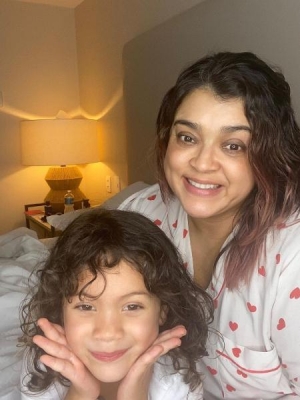 Preta Gil faz aniversário surpresa para a neta