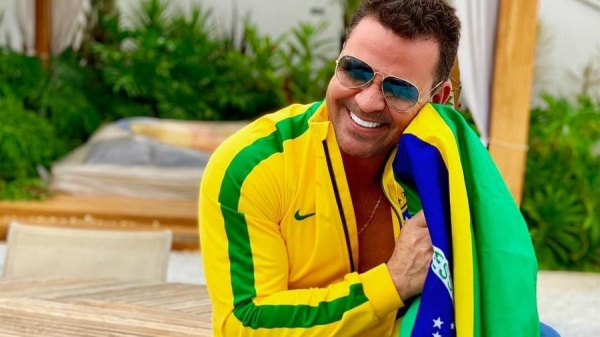 Eduardo Costa se diz arrependido por envolvimento com política no passado