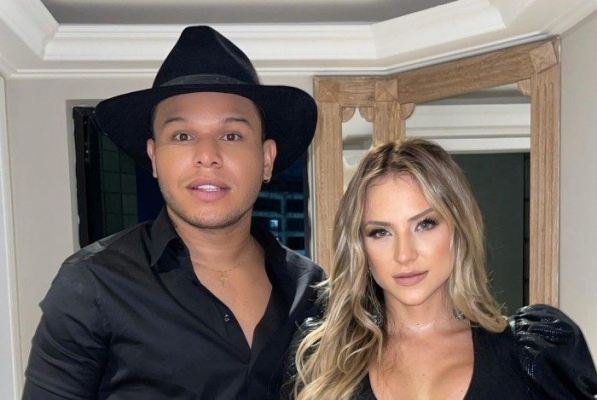 Gabi Martins se incomoda com acusação de fã sobre namoro com Tierry: 'Já chega'