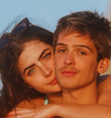 Jade Picon anuncia fim do namoro com João Guilherme: 'Diferentes caminhos'