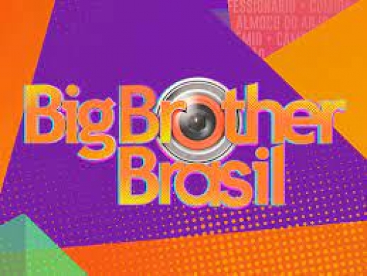 Boninho mostra cadeira elétrica do 'BBB 22' e dá dica: '20 passaram por aí'