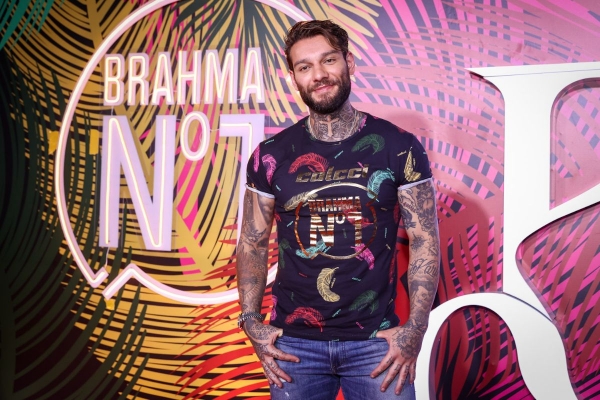 Solteiro no Rio de Janeiro, Lucas Lucco diz que está 'à disposição' no Carnaval e explica mudança no corpo