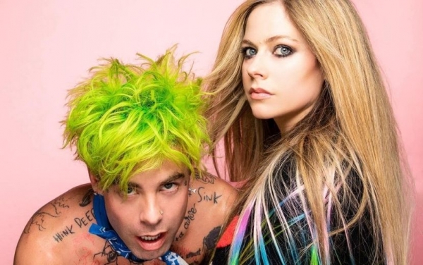Avril Lavigne termina noivado com Mod Sun, afirma revista