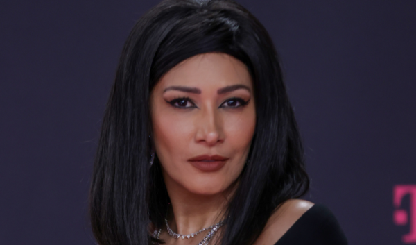 Simaria sofre duras críticas por visual em premiação internacional: 'Parecendo vilã de seriado'.