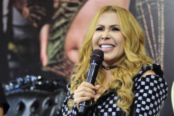 “Eu gosto de homem feio”, confessa Joelma