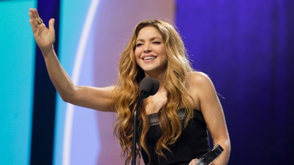 Shakira anuncia lançamento de mais uma música: ‘Acróstico’