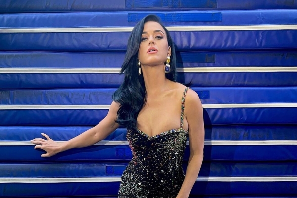 Katy Perry se irrita e pode deixar reality onde ganha R$ 125 milhões