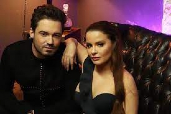 Maiara e Fernando Zor são flagrados em shopping