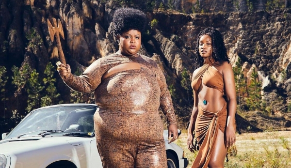 IZA e MC Carol de Niterói surgem juntas em ‘Fé nas Maluca’. Vídeo!