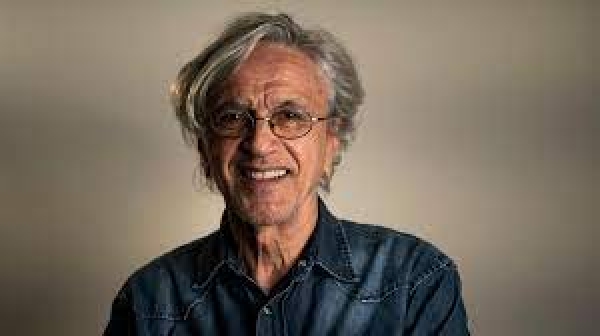 Caetano Veloso, com problema de saúde, cancela shows. Saiba tudo!