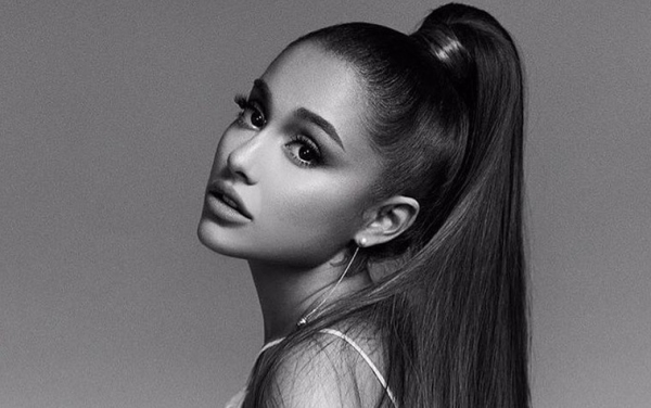 Ariana Grande celebra 10 anos do ‘Yours Truly’ com edição especial