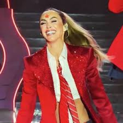 RBD: Anahí vai se despedir dos palcos?