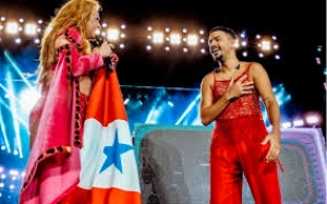 Mulher de Arlindo Cruz, Babi curte momento a dois com o cantor após revelação de namoro: 'Bora viver'
