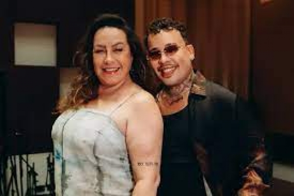 Gina Garcia recebe Gloria Groove para parceria em música