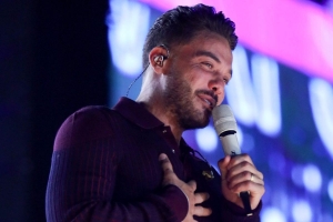 Zé Neto & Cristiano estreiam no top 10 global e impulsionam o sertanejo