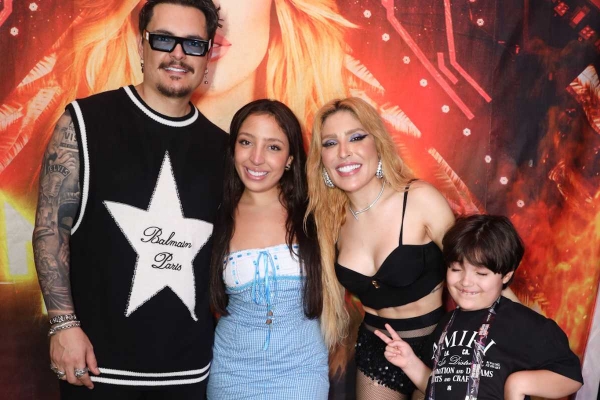 Momento raro de Manu Bahtidão com os filhos chama atenção