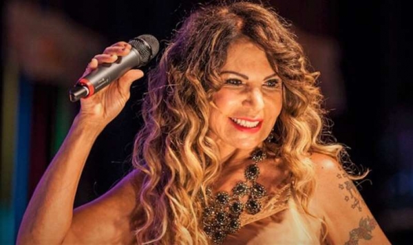Elba Ramalho revela ter caído em golpe: "Deus conserta as coisas"