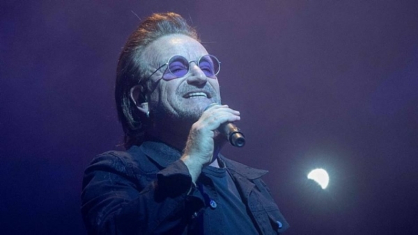 Bono perde a voz e U2 é obrigado a abandonar show na Alemanha