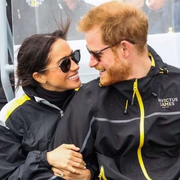 Meghan Markle contrata 20 médicos para acompanhamento gestacional