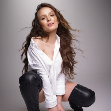 Zé Neto & Cristiano estreiam no top 10 global e impulsionam o sertanejo