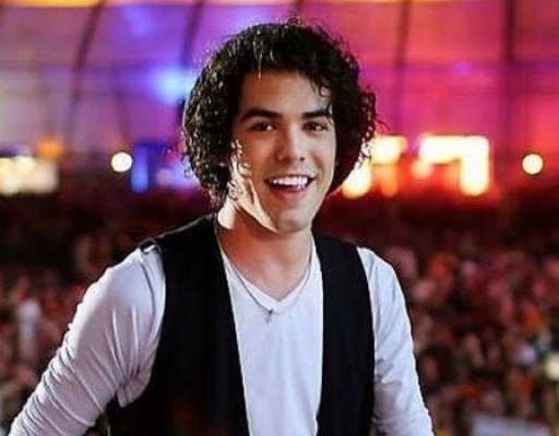 Sam Alves, vencedor do The Voice Brasil, passa por aperto nos EUA e faz bico como motorista de Uber