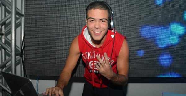 Ronald, filho de Ronaldo, lança sua primeira música como DJ;
