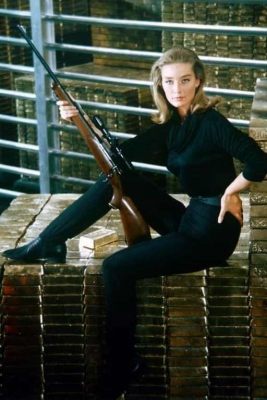 Ex-Bond Girl Tania Mallet morre aos 77 anos