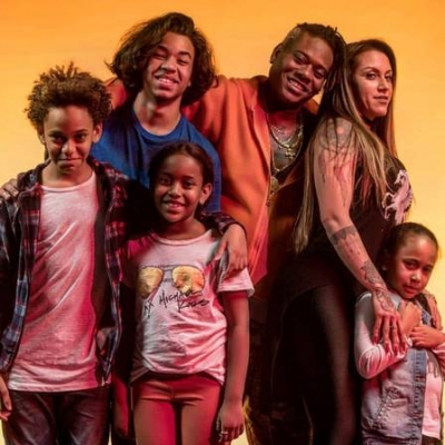 Filhos não podem visitar MC Sapão no hospital; estado de saúde é grave e instável