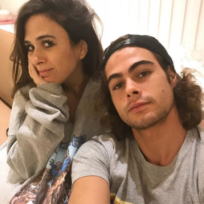 Vitti faz foto com Tatá após ultrassom: "Nem parece que vomitou em mim"