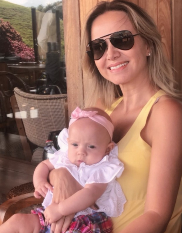 ELIANA SE DERRETE PELOS FILHOS, MANUELA E ARTHUR: "ESTÃO CRESCENDO"