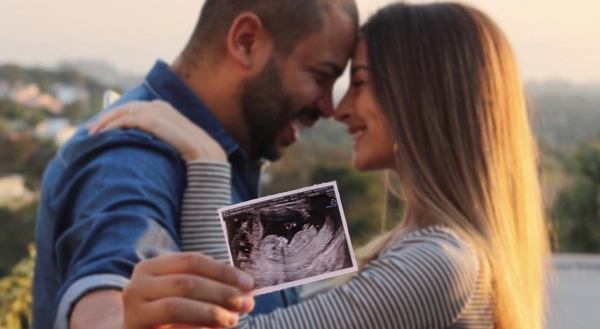 Projota anuncia que será pai pela primeira vez: "É ela, seu nome é Marieva"