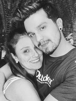 Luan parabeniza mãe pelo aniversário e deixa a web em choque: "Parece irmã"