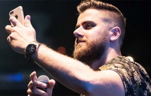 Zé Neto & Cristiano estreiam no top 10 global e impulsionam o sertanejo